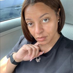 Meet your Posher, Corie